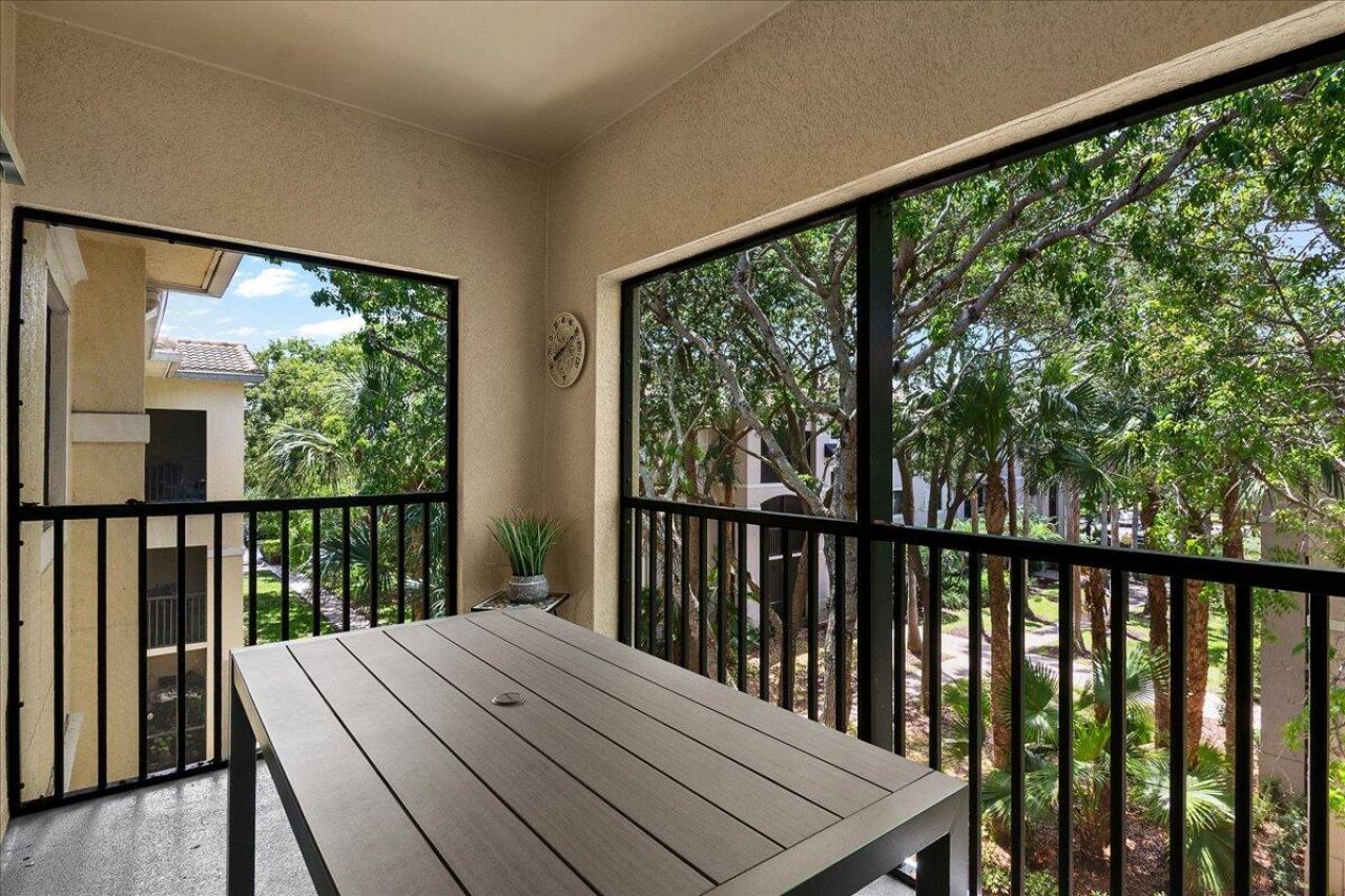 3020 Alcazar Place, Unit 308, Palm Beach Gardens, FL 33410 Photo