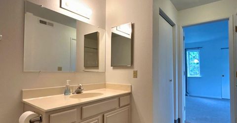 2655 Sycamore Glen Drive, Unit APT 1, Sparks, NV 89434 Photo