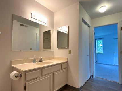 2655 Sycamore Glen Drive, Unit APT 1, Sparks, NV 89434 Photo