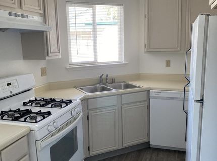 2655 Sycamore Glen Drive, Unit APT 1, Sparks, NV 89434 Photo