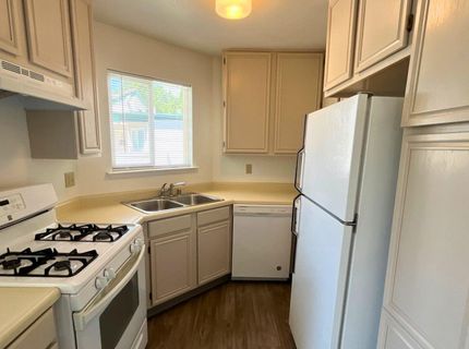 2655 Sycamore Glen Drive, Unit APT 1, Sparks, NV 89434 Photo