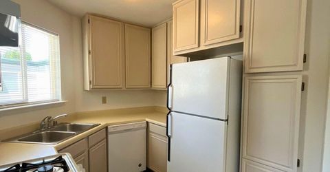 2655 Sycamore Glen Drive, Unit APT 1, Sparks, NV 89434 Photo