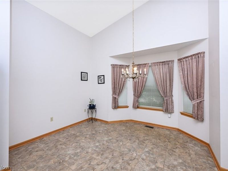 3117 Dorchester Court, Akron, OH 44312 Photo 9