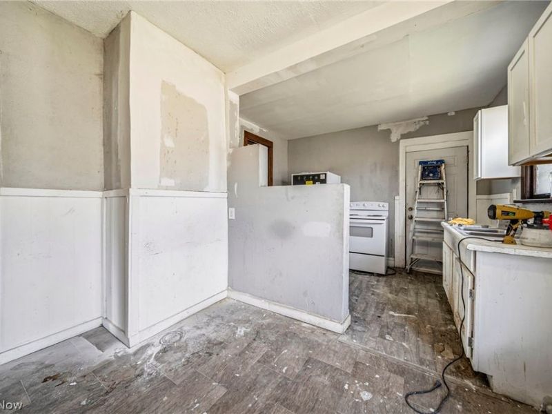 3024 W 100th Street, Cleveland, OH 44111 Photo 11