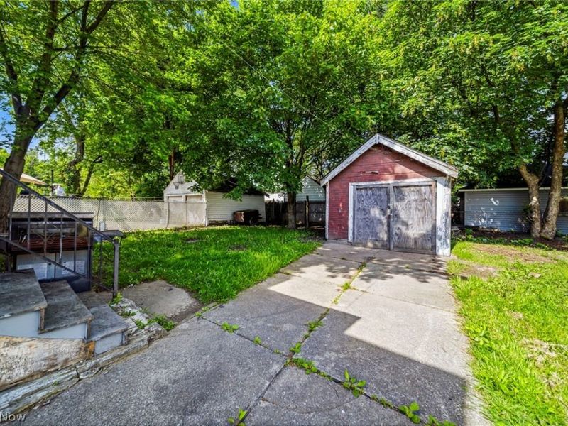 3024 W 100th Street, Cleveland, OH 44111 Photo 3
