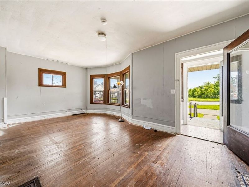 3024 W 100th Street, Cleveland, OH 44111 Photo 4