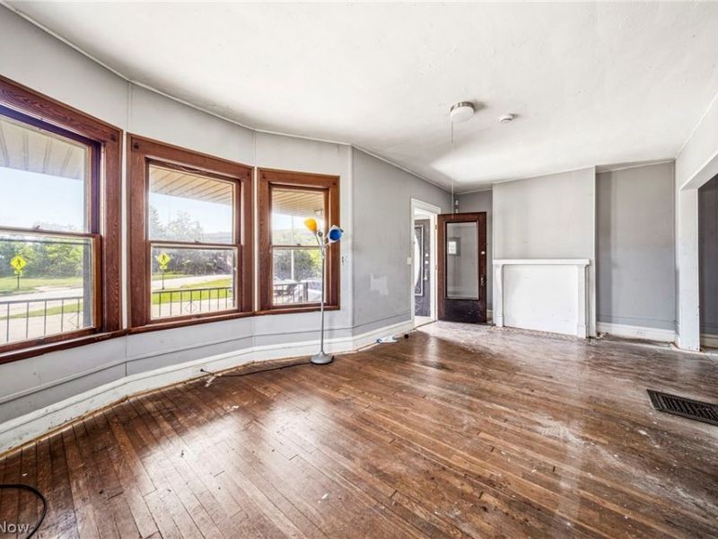 3024 W 100th Street, Cleveland, OH 44111 Photo 5