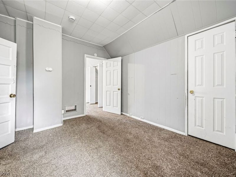 1722 Burgess Road, Cleveland, OH 44112 Photo 17