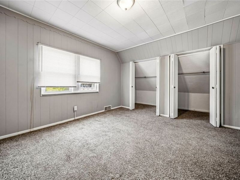 1722 Burgess Road, Cleveland, OH 44112 Photo 21
