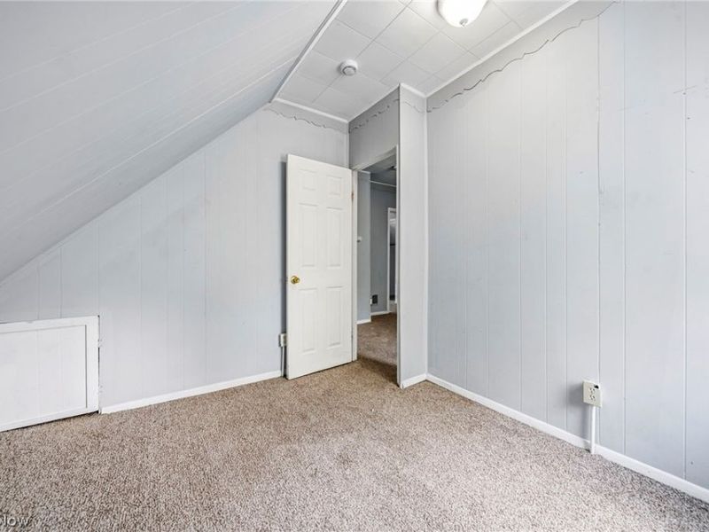 1722 Burgess Road, Cleveland, OH 44112 Photo 24