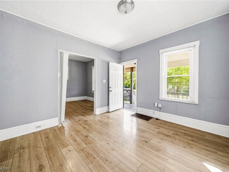1722 Burgess Road, Cleveland, OH 44112 Photo 4