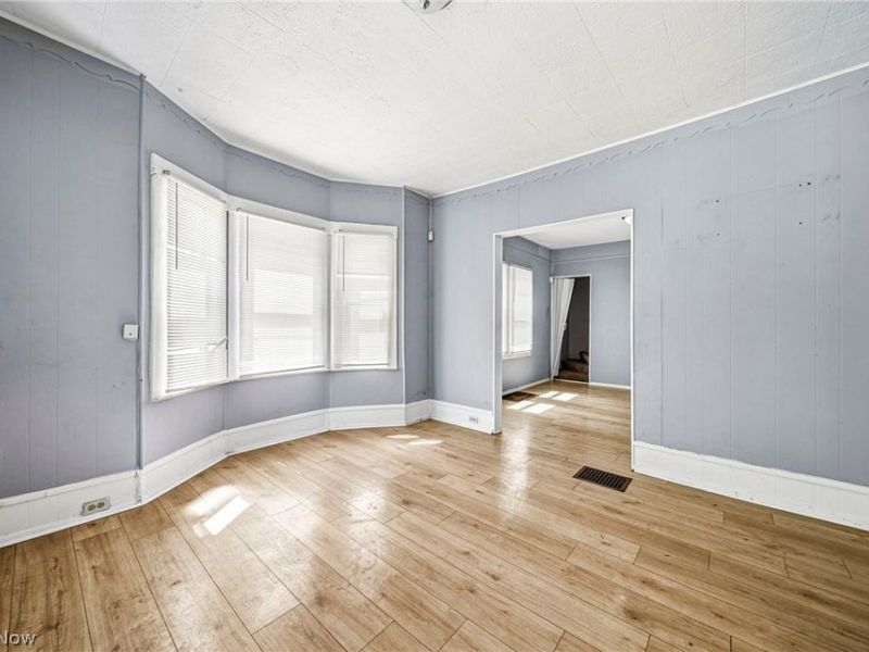 1722 Burgess Road, Cleveland, OH 44112 Photo 5