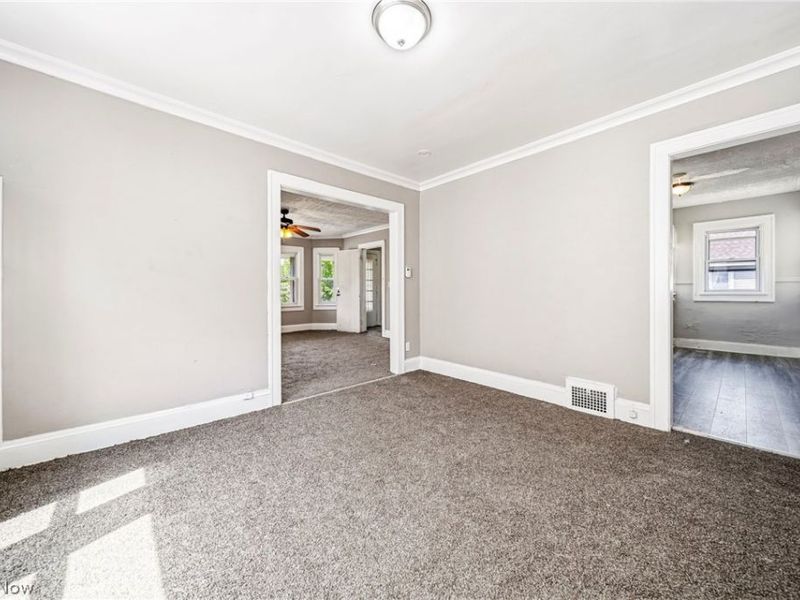 957 Thornhill Drive, Cleveland, OH 44108 Photo 35