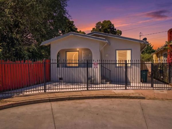 5745 Holway Court, Oakland, CA 94621