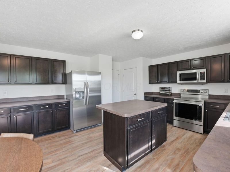 121 Hummock Drive, Pataskala, OH 43062 Photo 17