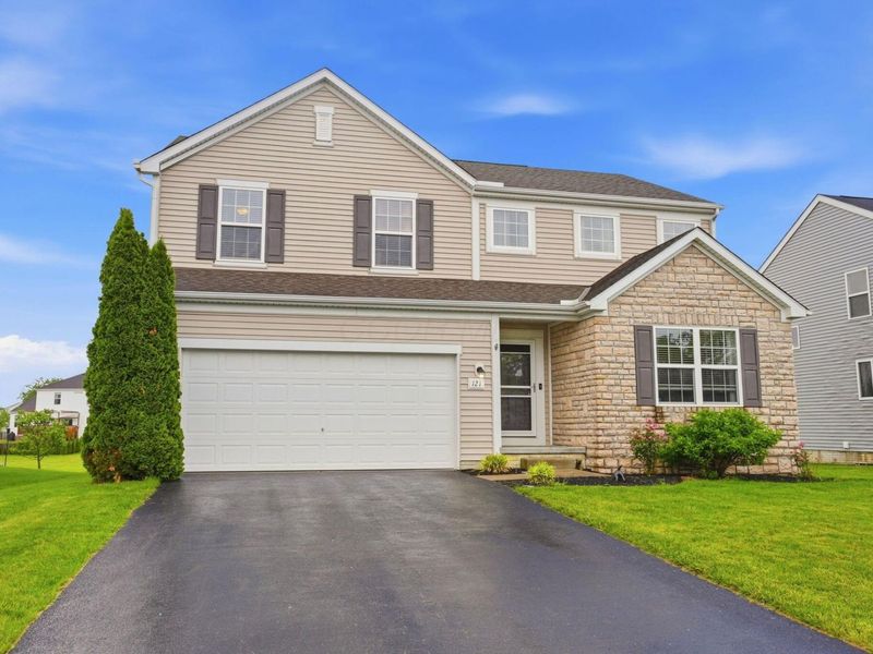 121 Hummock Drive, Pataskala, OH 43062 Photo 2