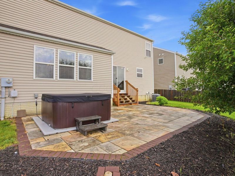 121 Hummock Drive, Pataskala, OH 43062 Photo 5