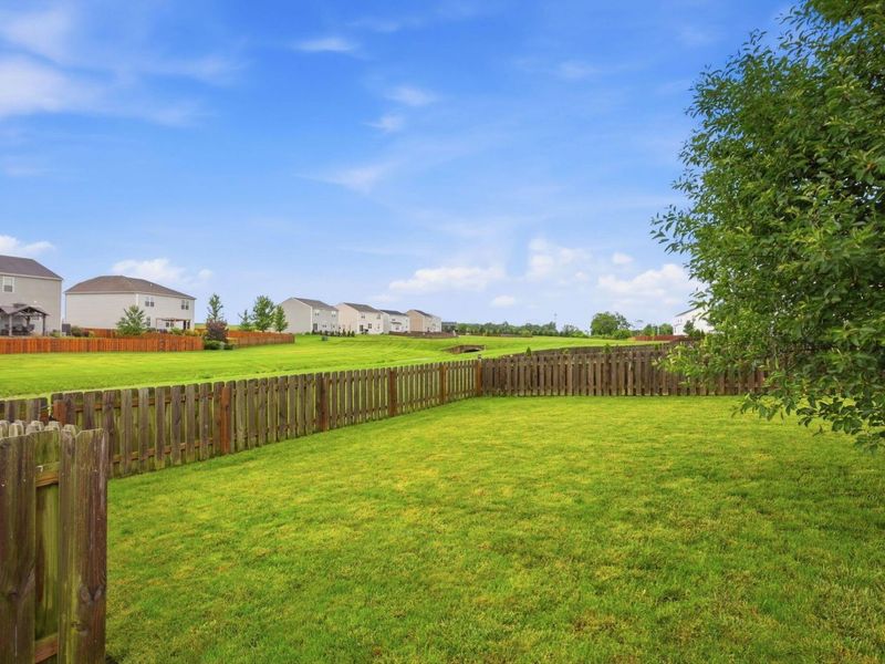 121 Hummock Drive, Pataskala, OH 43062 Photo 9