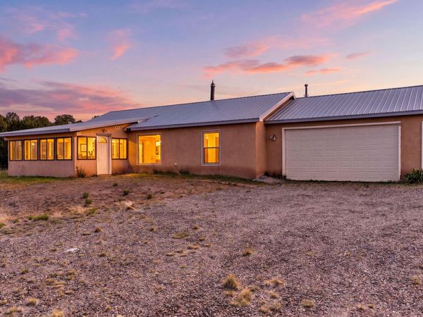 71 Woodland Drive , Tijeras, NM 87059