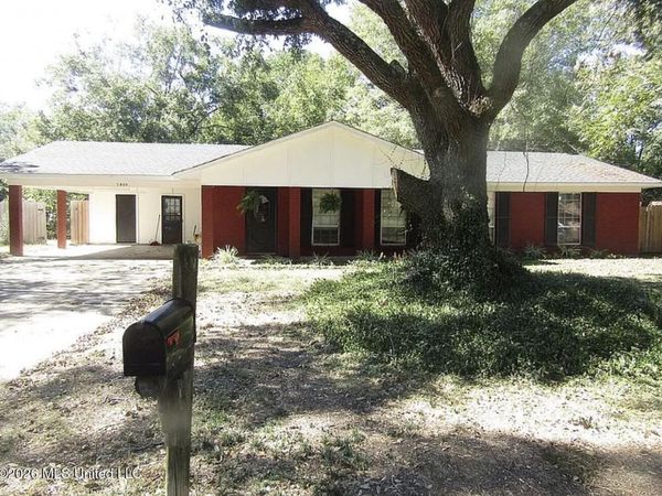 5805 E Sedgwick Court, Jackson, MS 39211