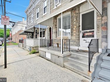 938 PIKE , READING, PA 19604