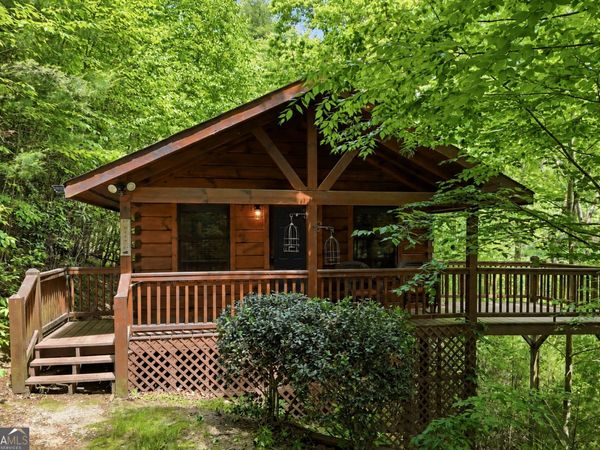 37 Dean Court, Blue Ridge, GA 30513
