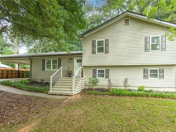 105 Stone Wood Lane, Lawrenceville, GA 30046