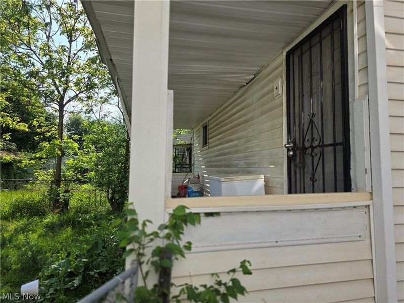 8100 Connecticut Avenue , Cleveland, OH 44105 Photo 4