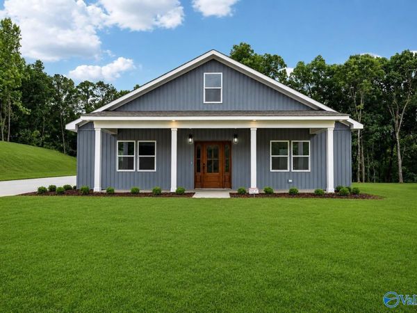 2092 Browns Valley Road, Guntersville, AL 35976