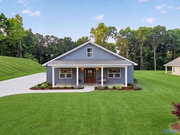 2092 Browns Valley Road, Guntersville, AL 35976