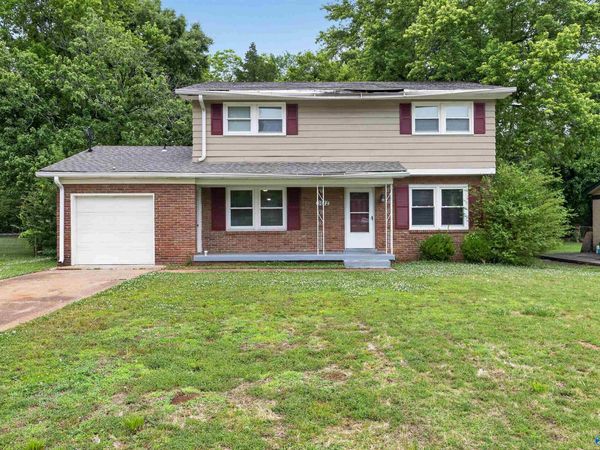 3612 Inglewood Drive NW, Huntsville, AL 35810