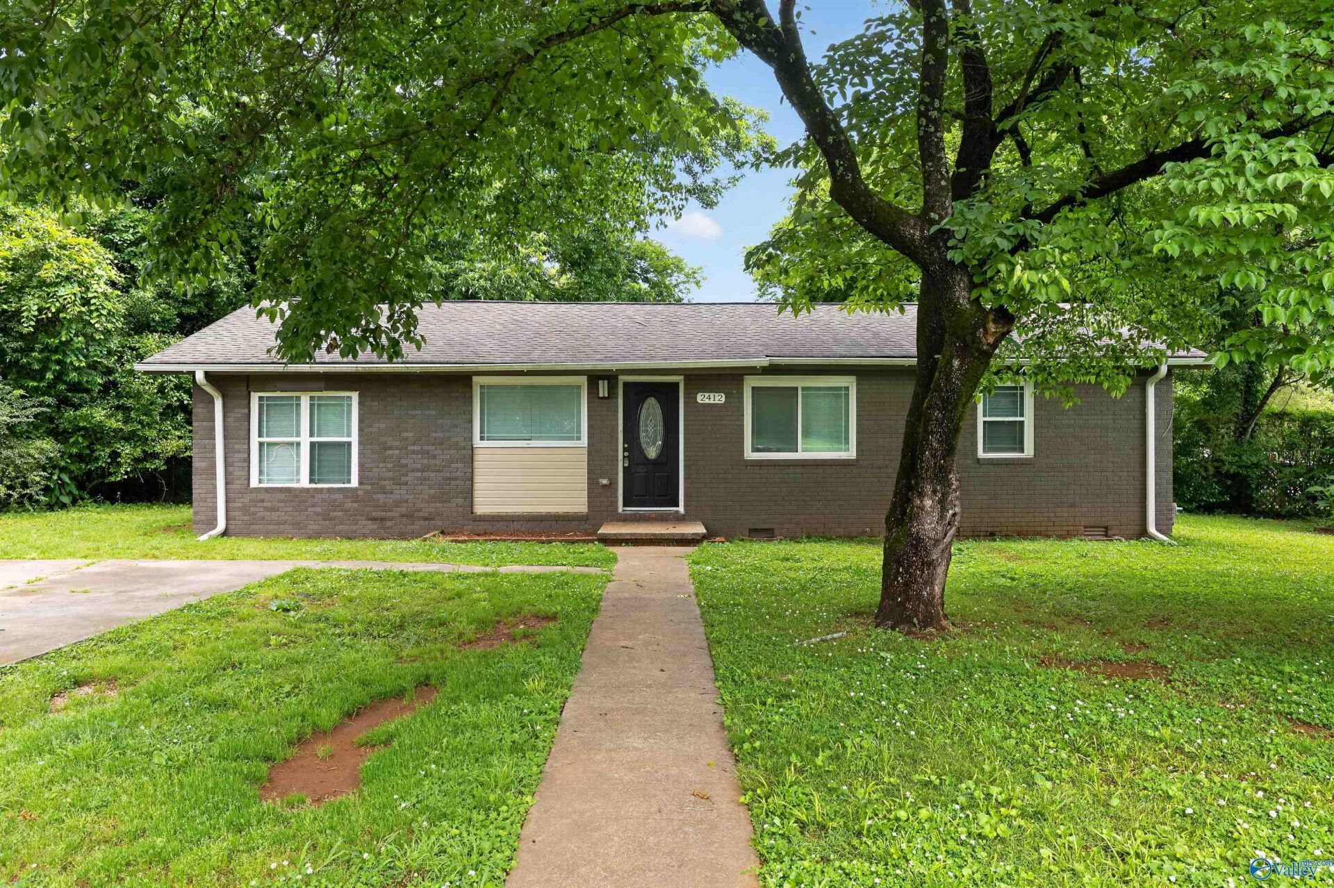 2412 Shady Lane Drive Nw, Huntsville, AL 35810 Main Photo