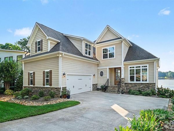 20718 Eastpoint Drive , Cornelius, NC 28031