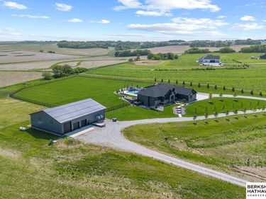 845 Freedom Ridge Road, Yutan, NE 68073