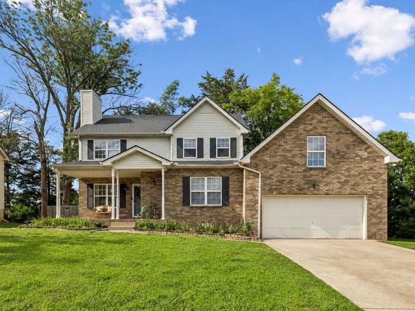 3200 W Yorkshire Ct, Old Hickory, TN 37138