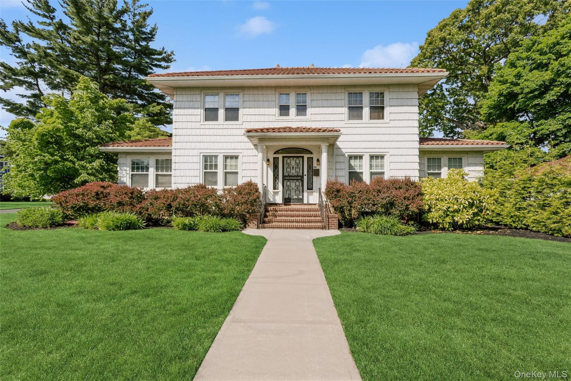 50 Roxbury Road , Rockville Centre, NY 11570 Main Photo