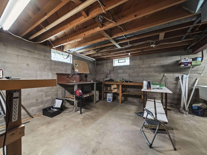 1393 Bellflower Avenue , Columbus, OH 43204 Photo 37
