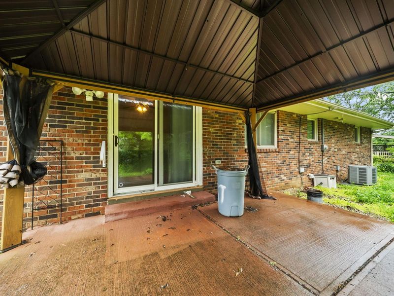 1393 Bellflower Avenue , Columbus, OH 43204 Photo 42