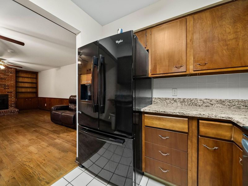 1393 Bellflower Avenue , Columbus, OH 43204 Photo 7