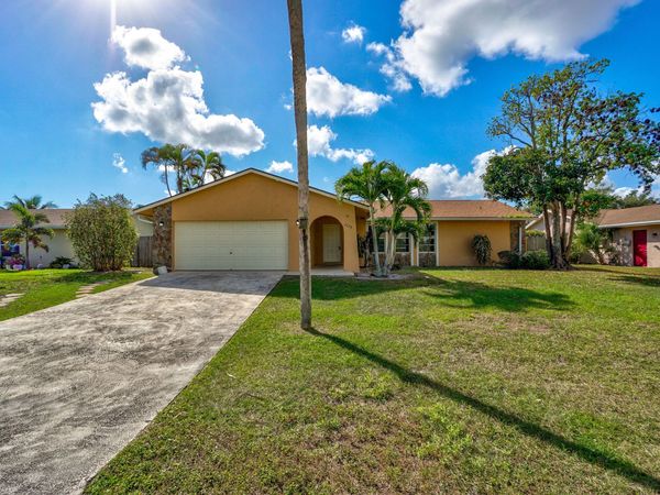4128 Chestnut Avenue, Palm Beach Gardens, FL 33410