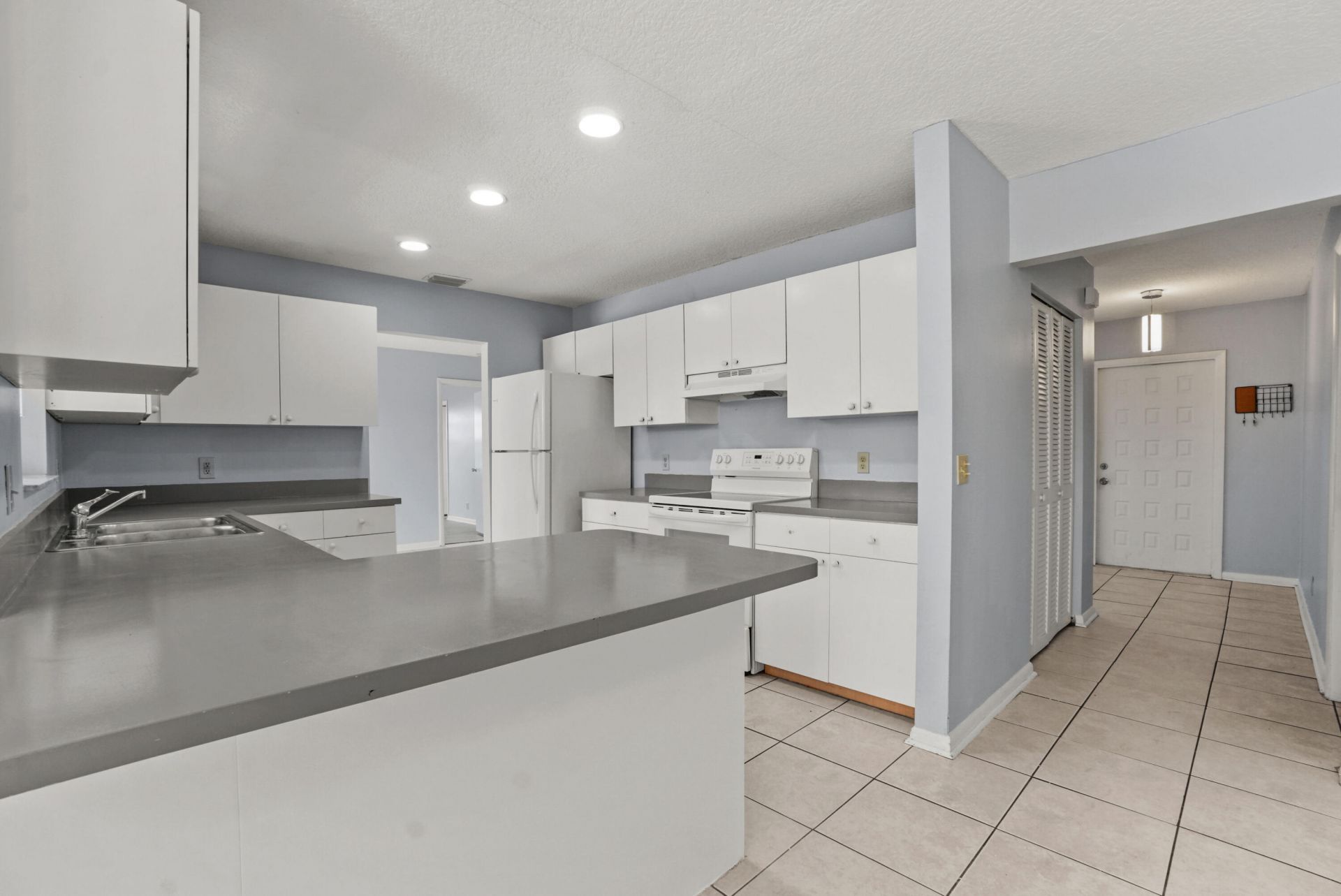 4128 Chestnut Avenue, Palm Beach Gardens, FL 33410 Photo