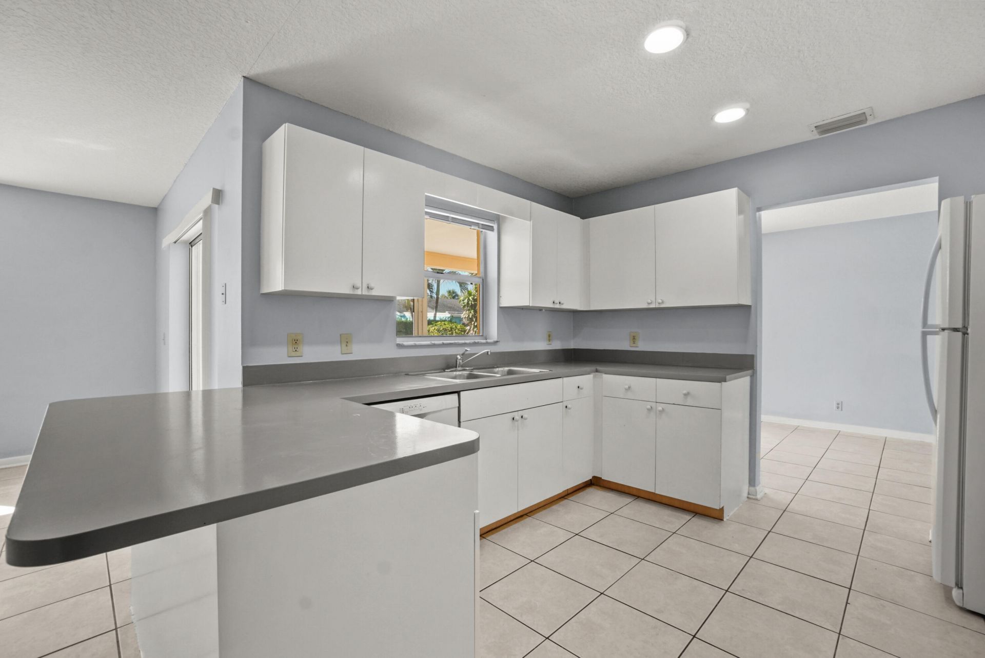 4128 Chestnut Avenue, Palm Beach Gardens, FL 33410 Photo
