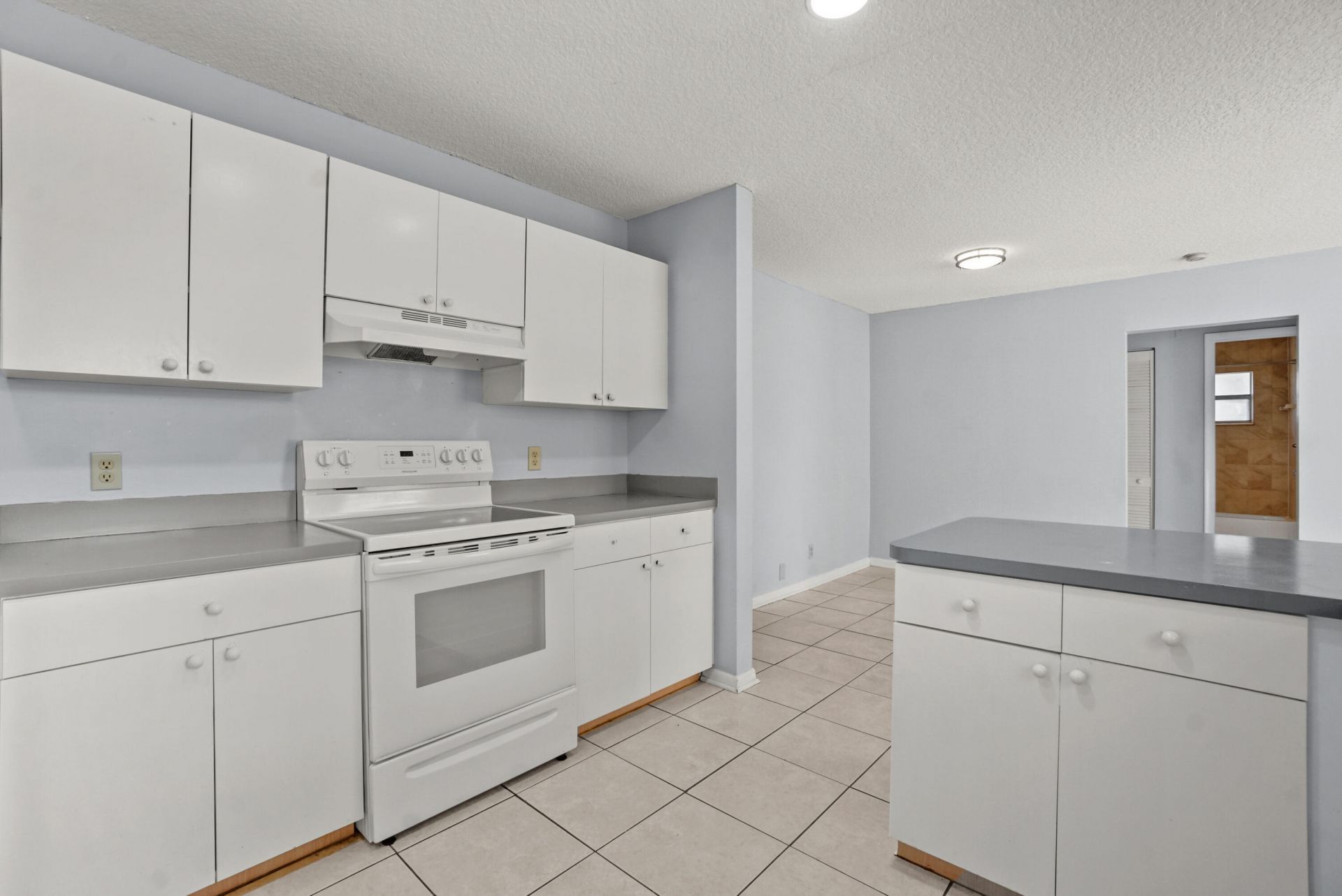 4128 Chestnut Avenue, Palm Beach Gardens, FL 33410 Photo
