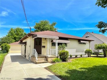 15460 Rademaker Drive, Brook Park, OH 44142