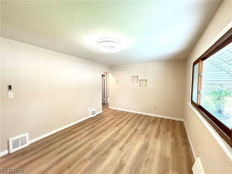15460 Rademaker Drive, Brook Park, OH 44142 Photo 10
