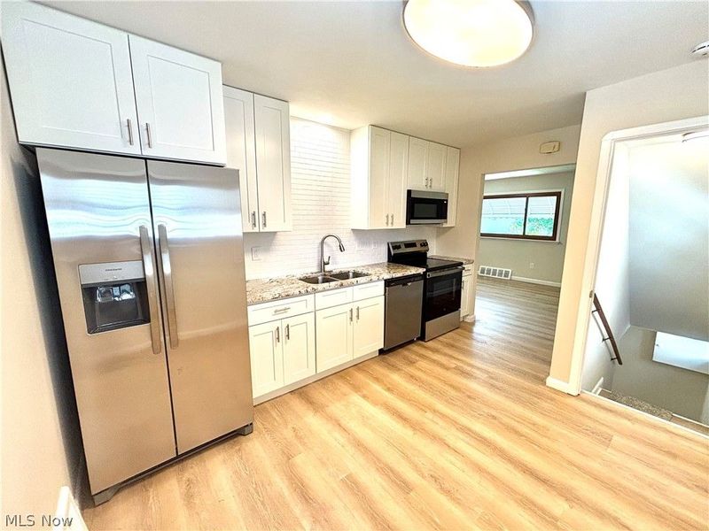 15460 Rademaker Drive, Brook Park, OH 44142 Photo 6