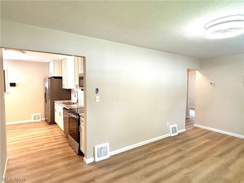 15460 Rademaker Drive, Brook Park, OH 44142 Photo 9