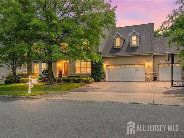 6 Huggins Lane , Englishtown, NJ 07726
