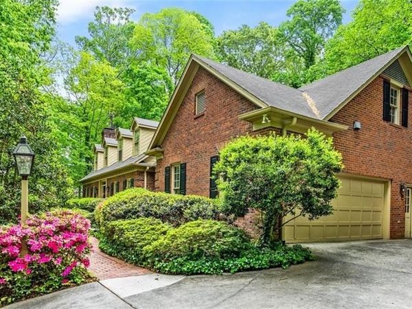 5511 Wallace Drive, Greensboro, NC 27407