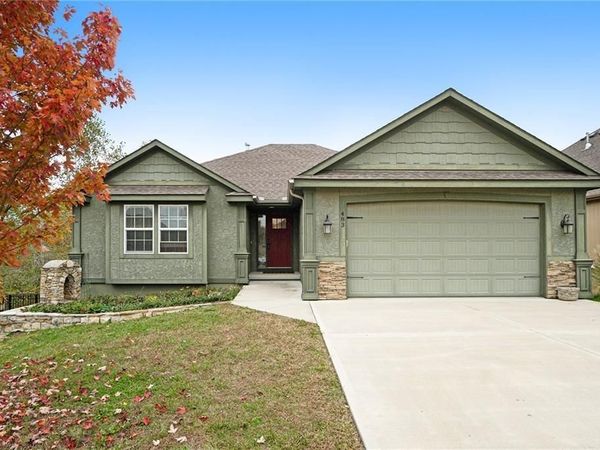 483 S 137th Place, Bonner Springs, KS 66012